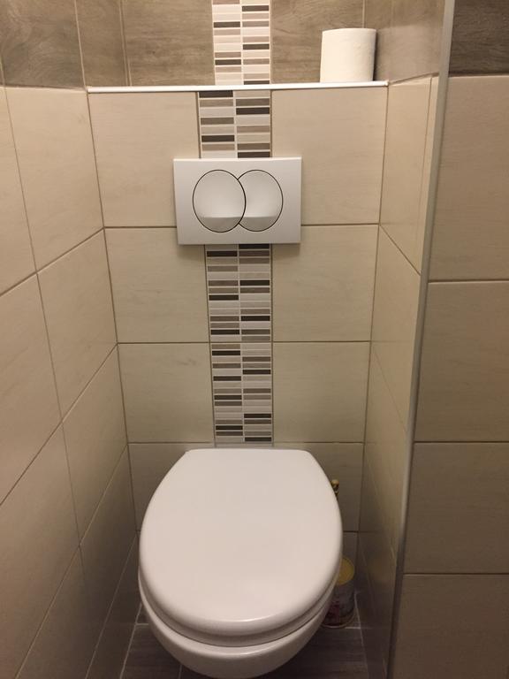 Weninger Studio Apartman Kiskunhalas Exteriör bild