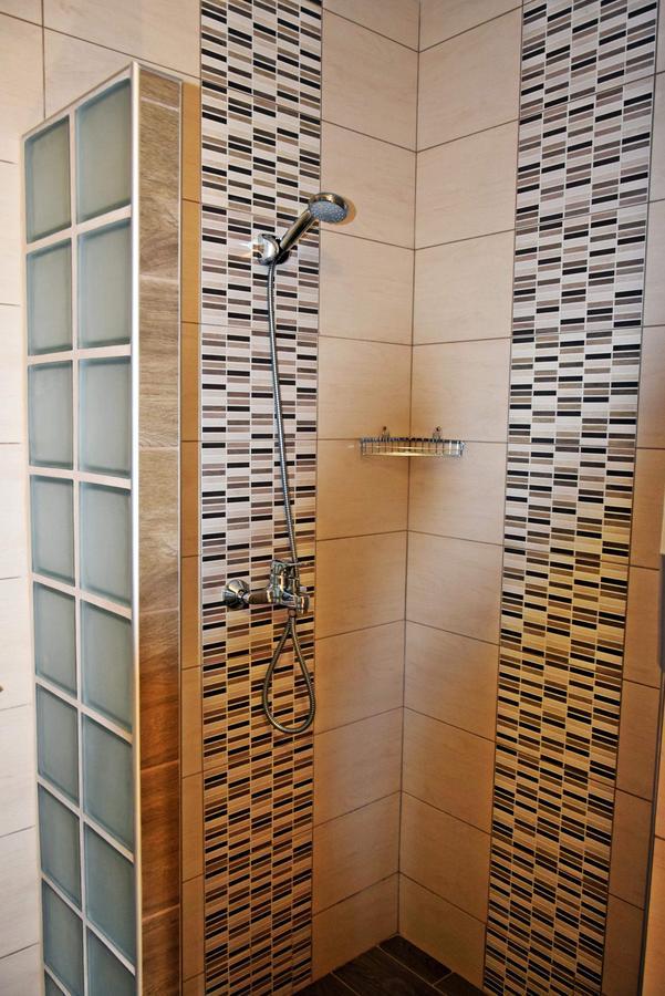 Weninger Studio Apartman Kiskunhalas Exteriör bild